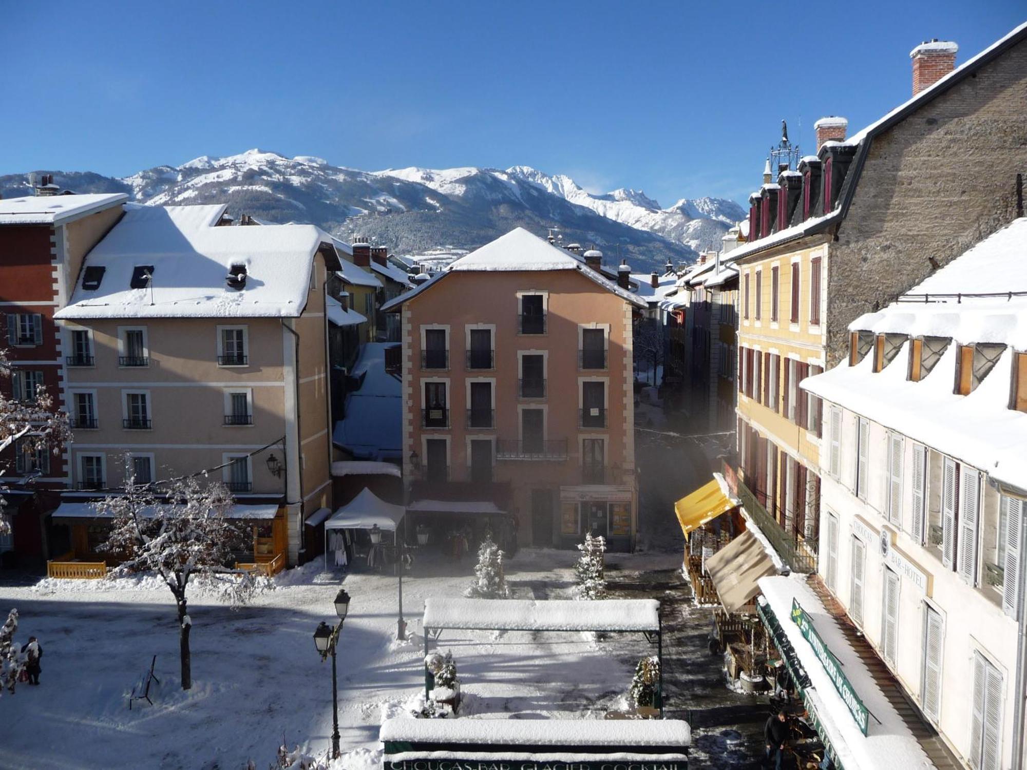 Le Grand Hotel Barcelonnette Exterior photo