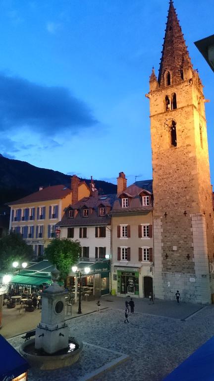 Le Grand Hotel Barcelonnette Exterior photo